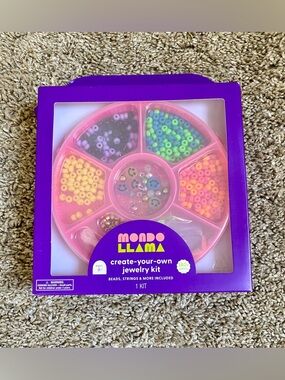 Mondo Llama Create Your Own Jewelry Kit - New